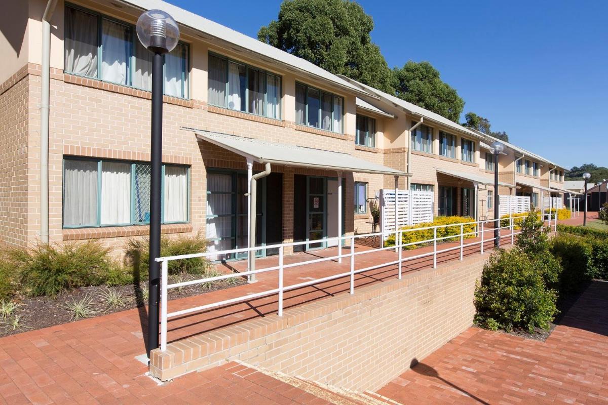 Western Sydney University Village - Кэмпбэллтаун Экстерьер фото